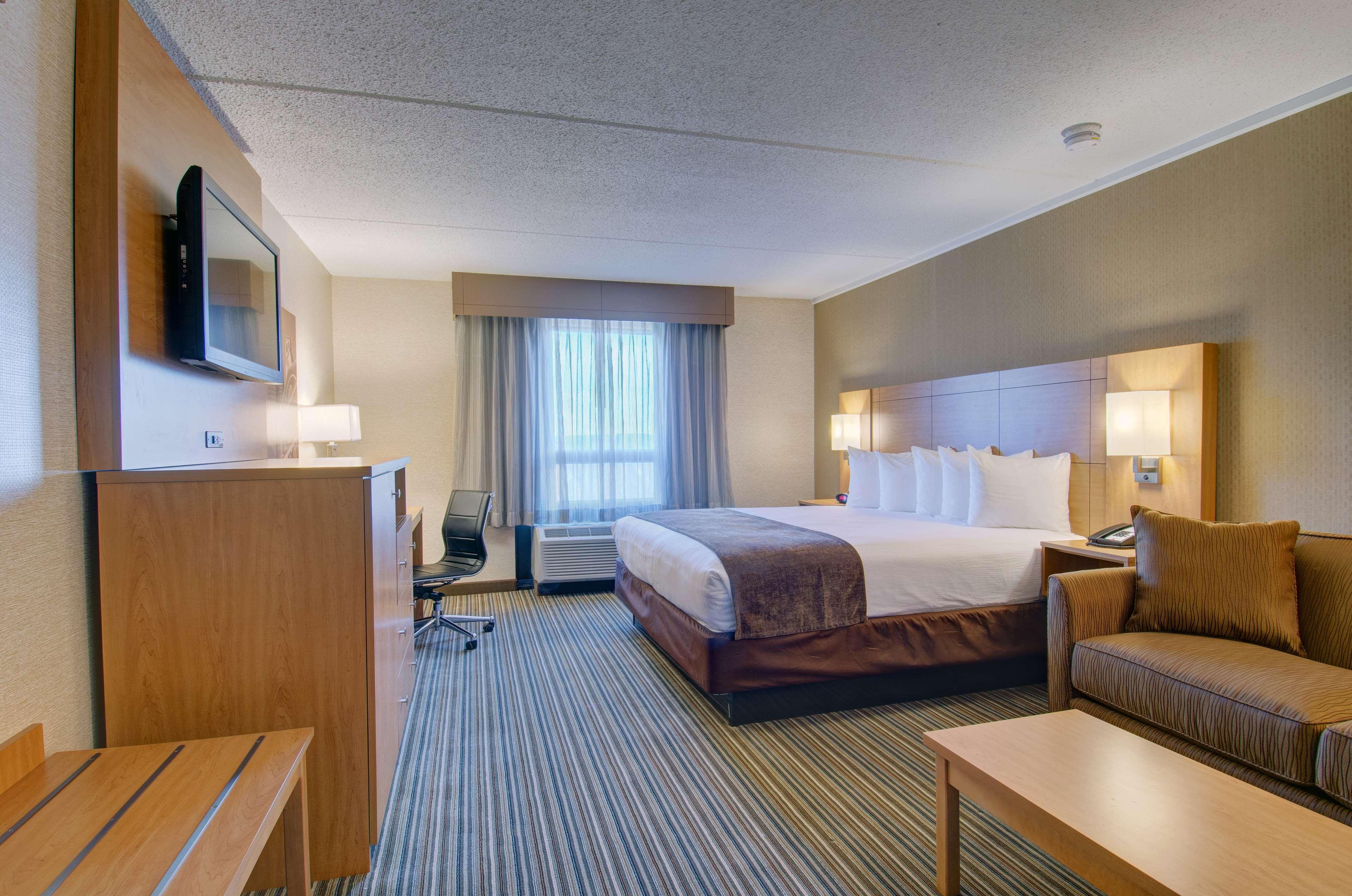 Best Western Royal Plaza Hotel&Trade Center Marlborough Exterior foto