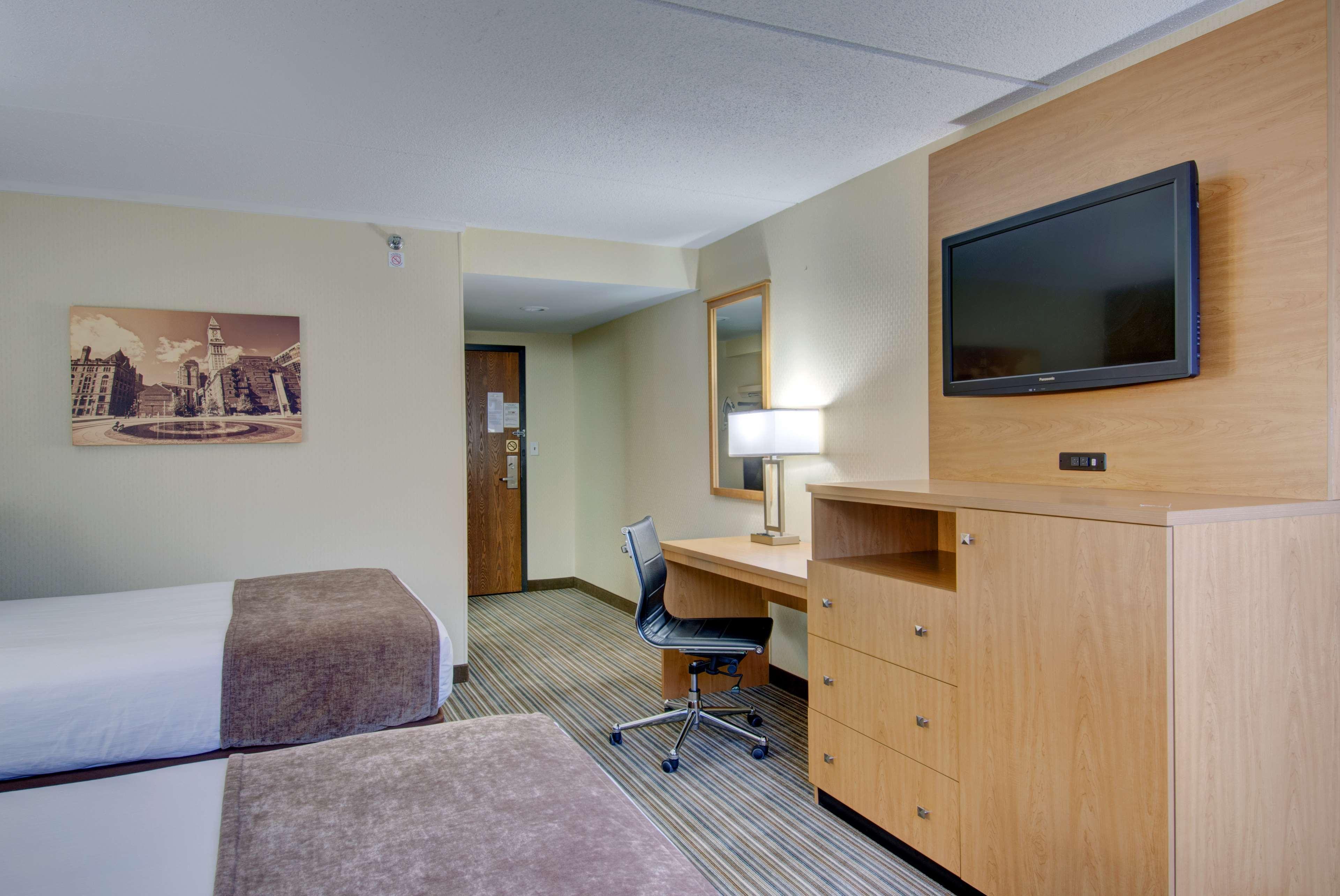 Best Western Royal Plaza Hotel&Trade Center Marlborough Exterior foto