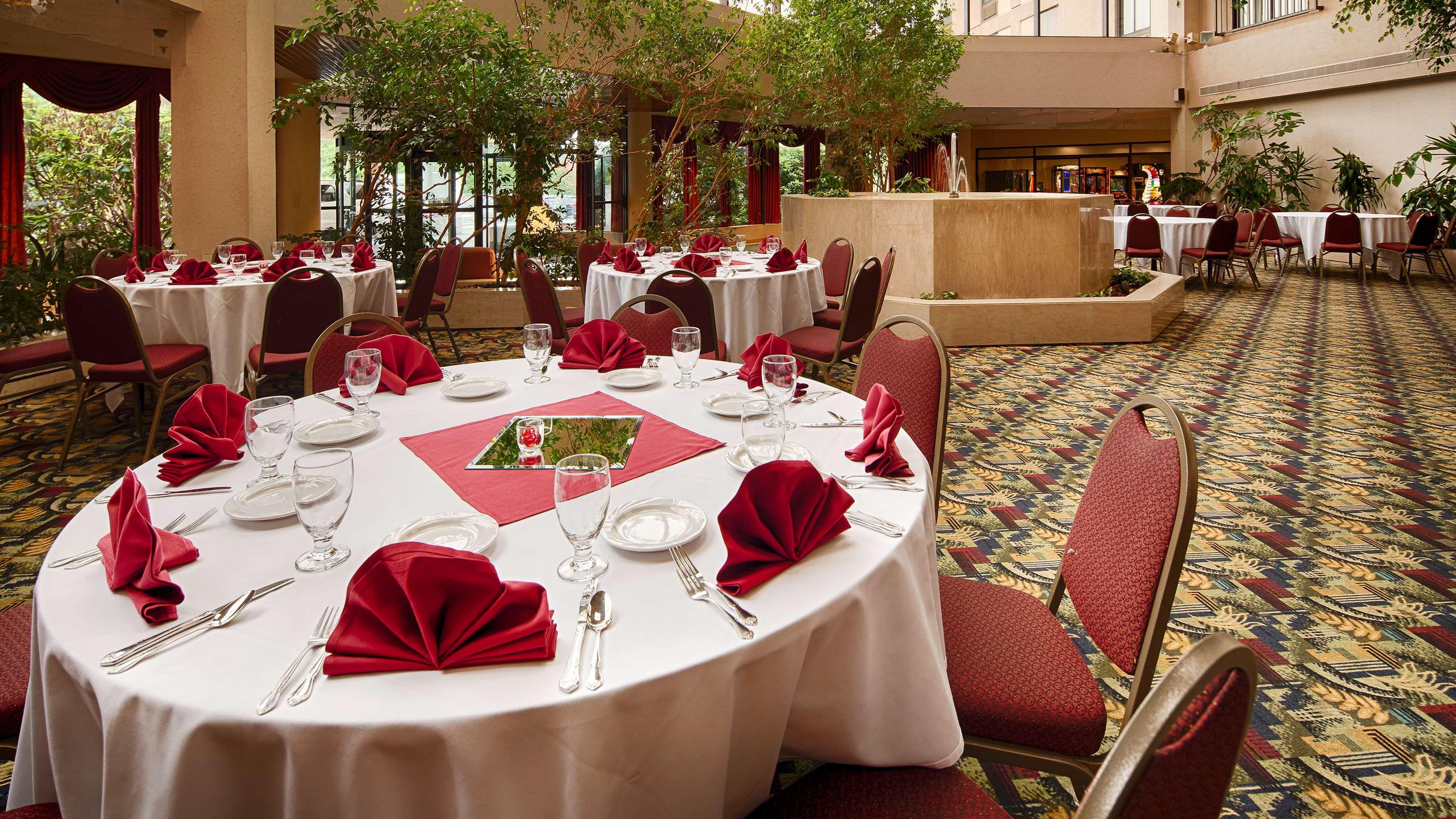 Best Western Royal Plaza Hotel&Trade Center Marlborough Exterior foto