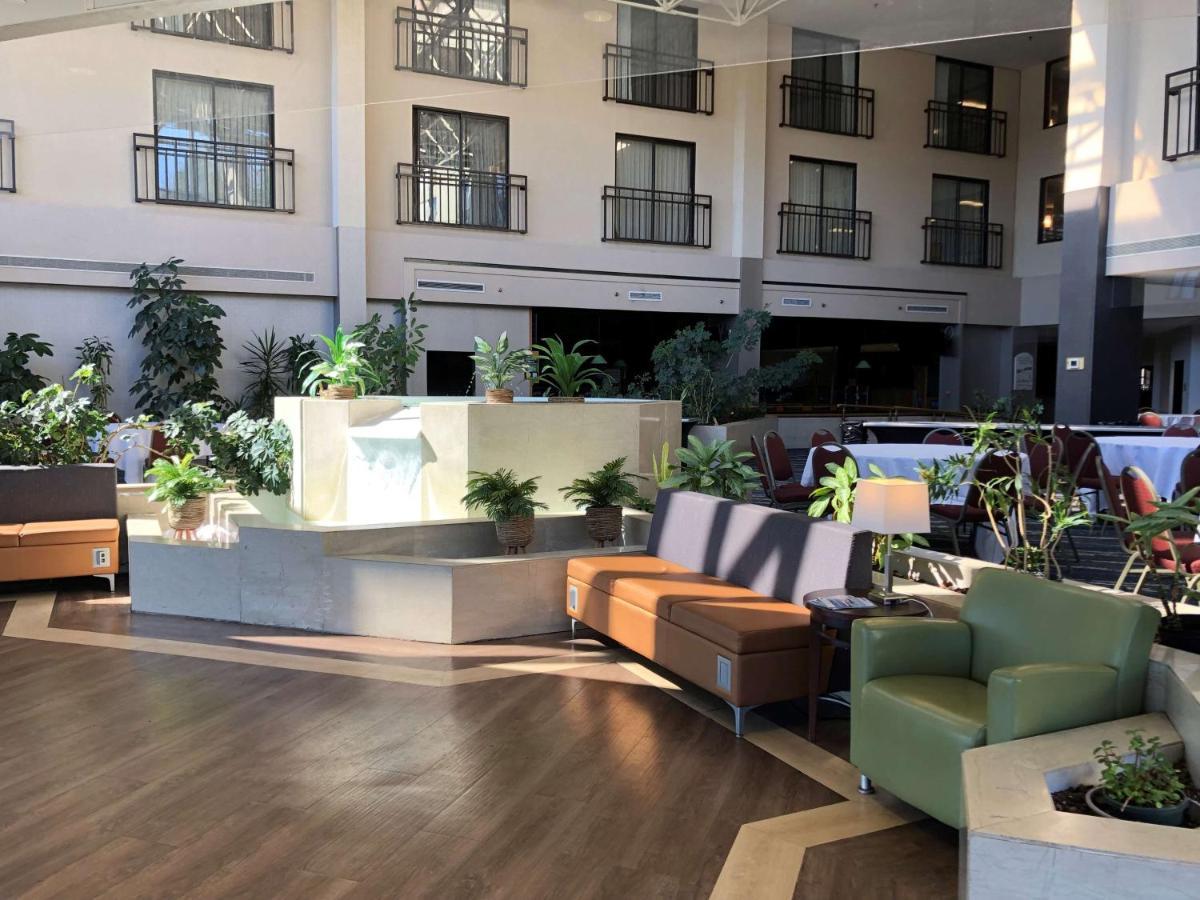 Best Western Royal Plaza Hotel&Trade Center Marlborough Exterior foto